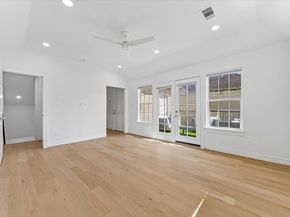 2813 Clinton Drive, Houston TX 77020