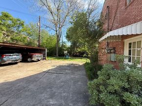 8715 Ilona Lane, Houston TX 77025