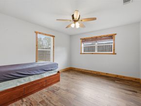 3227 Cliffdale Street, Houston TX 77091