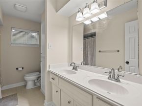 1607 Buescher Drive, Houston TX 77043