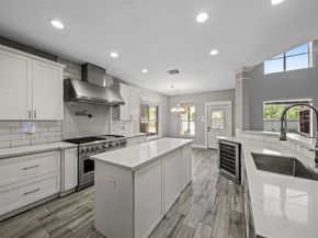 3004 Autumn Creek Drive, Friendswood TX 77546