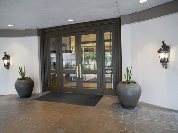3525 Sage Road 1001, Houston TX 77056