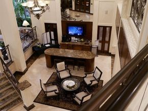 3525 Sage Road 1001, Houston TX 77056