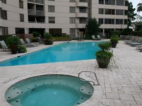 3525 Sage Road 1001, Houston TX 77056