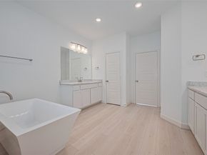 1611 Regents Court, Houston TX 77055