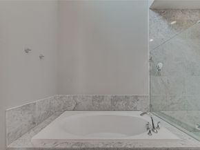 1202 W Dallas Street, Houston TX 77019