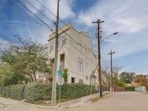 1202 W Dallas Street, Houston TX 77019