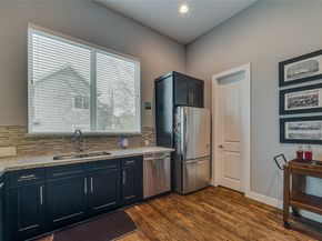 1202 W Dallas Street, Houston TX 77019