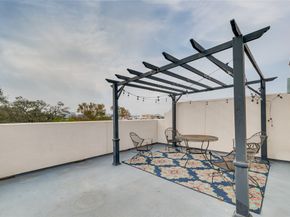 1202 W Dallas Street, Houston TX 77019