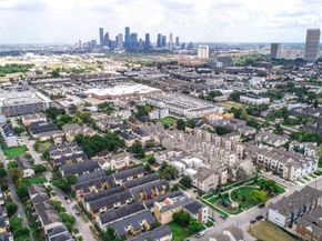 4331 Marina Street B, Houston TX 77007