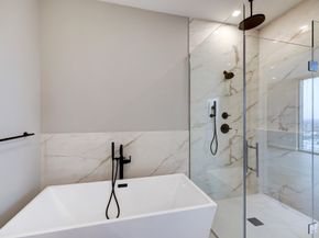 1711 Allen Parkway 2203, Houston TX 77019