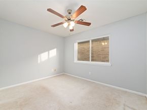 7107 Plaza Del Sol Drive, Houston TX 77083