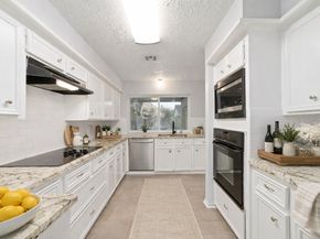 7107 Plaza Del Sol Drive, Houston TX 77083