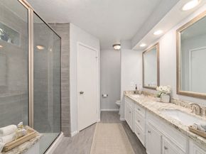 7107 Plaza Del Sol Drive, Houston TX 77083