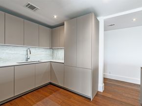 1701 Hermann Drive 34L, Houston TX 77004