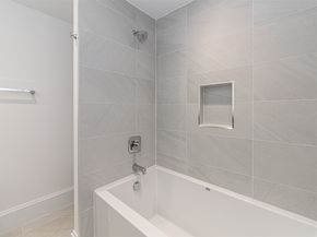 1701 Hermann Drive 34L, Houston TX 77004