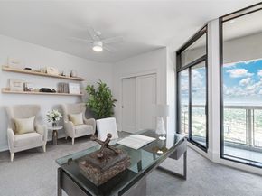 1701 Hermann Drive 34L, Houston TX 77004