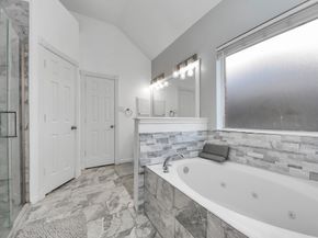 17618 Fairgrove Park Drive, Houston TX 77095