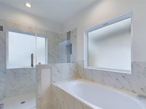 6404 Pregonero Lane, Houston TX 77048