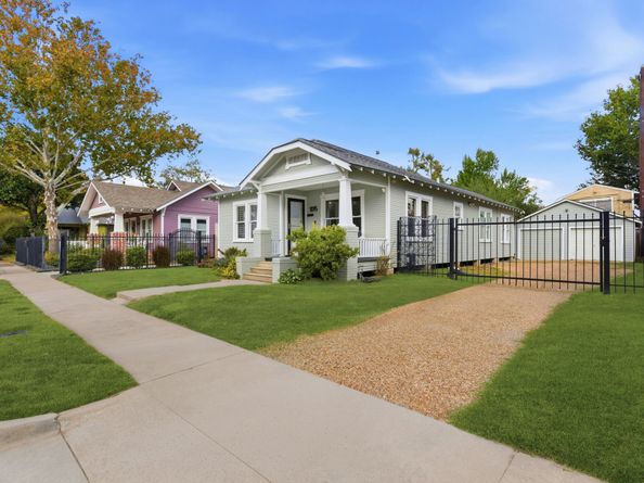 1015 E 14th Street, Houston TX 77009