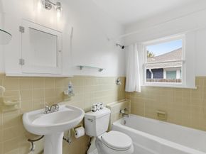 1015 E 14th Street, Houston TX 77009