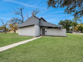 2626 Knotty Oaks Trail, Houston TX 77045
