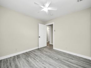 2626 Knotty Oaks Trail, Houston TX 77045