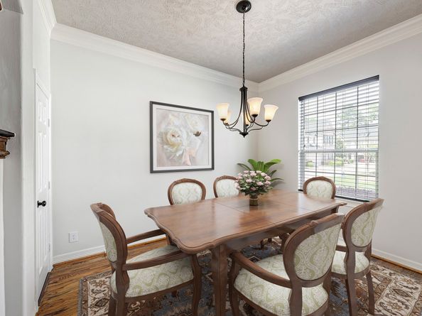 7827 Shady Villa Cove, Houston TX 77055
