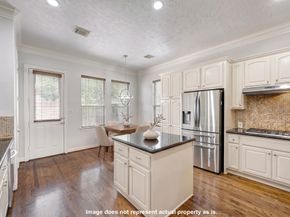 7827 Shady Villa Cove, Houston TX 77055