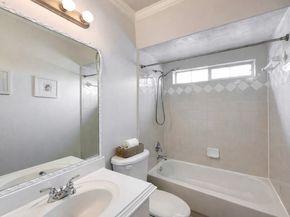 7827 Shady Villa Cove, Houston TX 77055