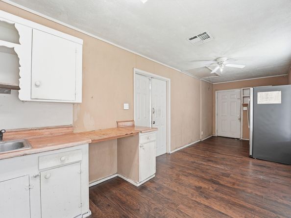 5717 Killough Street, Houston TX 77086