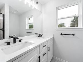 789 Fortune Street AB, Houston TX 77088