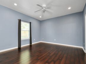 9006 Ledge Street, Houston TX 77075