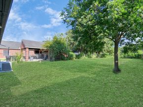 9006 Ledge Street, Houston TX 77075