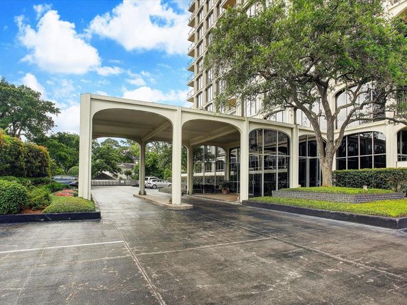 3711 San Felipe Street LL1, Houston TX 77027
