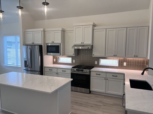 2415 Garden Arbor, Tomball TX 77375