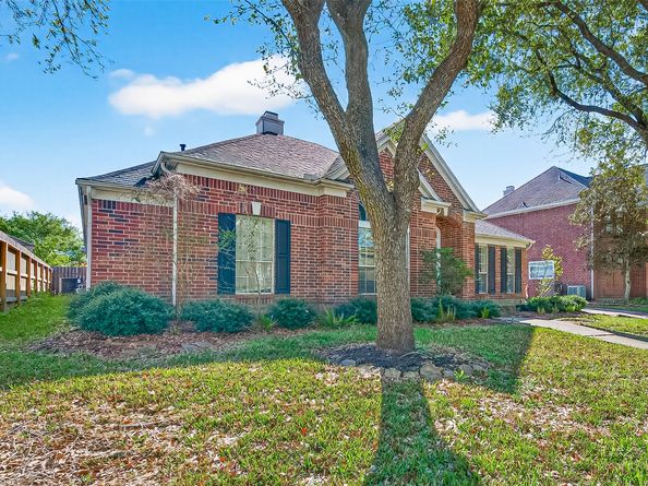 3219 Shadowleaf Drive, Houston TX 77082