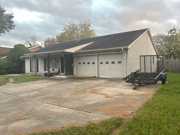 8811 Leader Street, Houston TX 77036