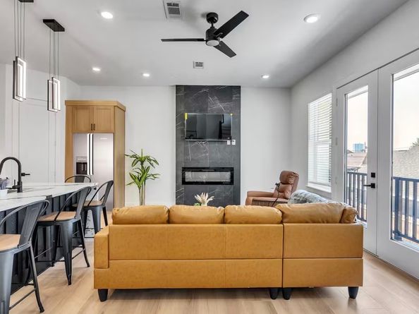 2707 Berry Street, Houston TX 77004