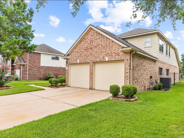 17007 Locust Springs Drive, Houston TX 77095
