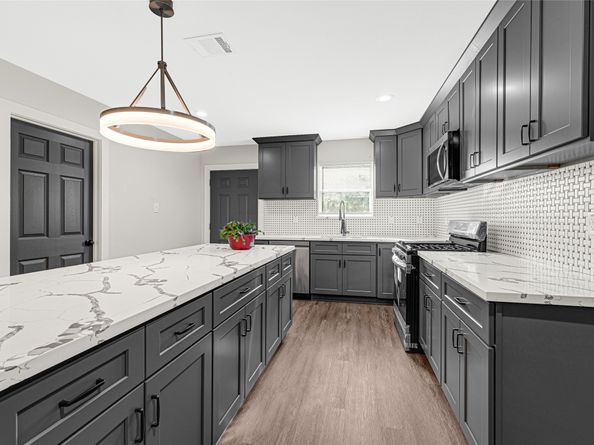 7614 Dixie Drive, Houston TX 77087