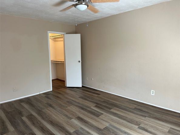 10100 S Gessner Road 212, Houston TX 77071