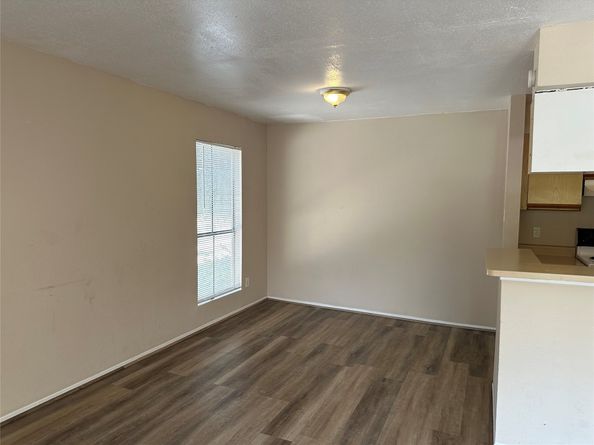 10100 S Gessner Road 212, Houston TX 77071