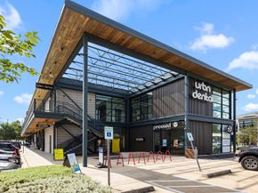 1131 Walling Street, Houston TX 77009