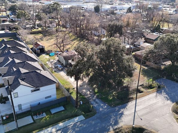 40 Dipping Lane, Houston TX 77076