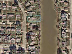 702 E Park Street, Sugar Land TX 77498