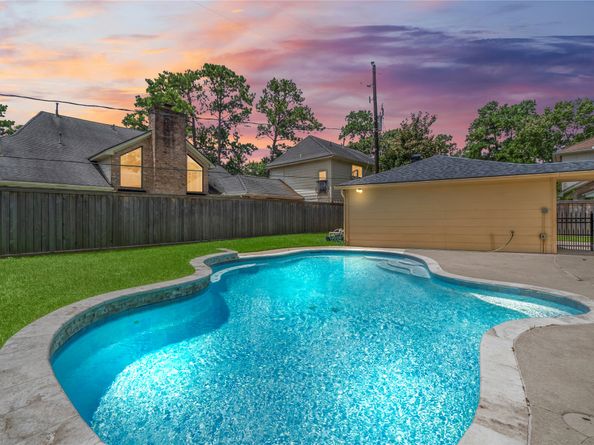 16111 Maplehurst Drive, Houston TX 77379