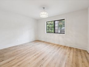 201 Vanderpool Lane 3, Houston TX 77024