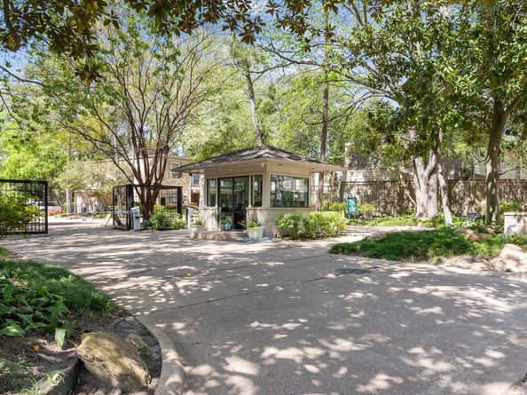 201 Vanderpool Lane 3, Houston TX 77024