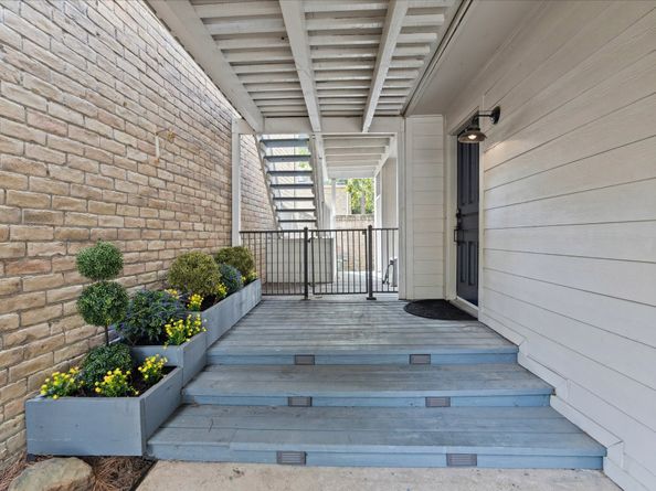 201 Vanderpool Lane 3, Houston TX 77024